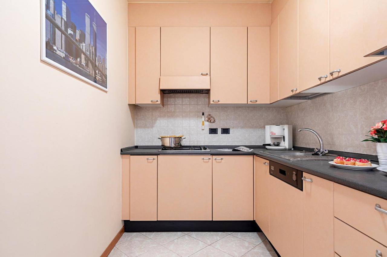 Kristall Lago 233 Apartment By Wonderful Italy 데센자노델가르다 외부 사진